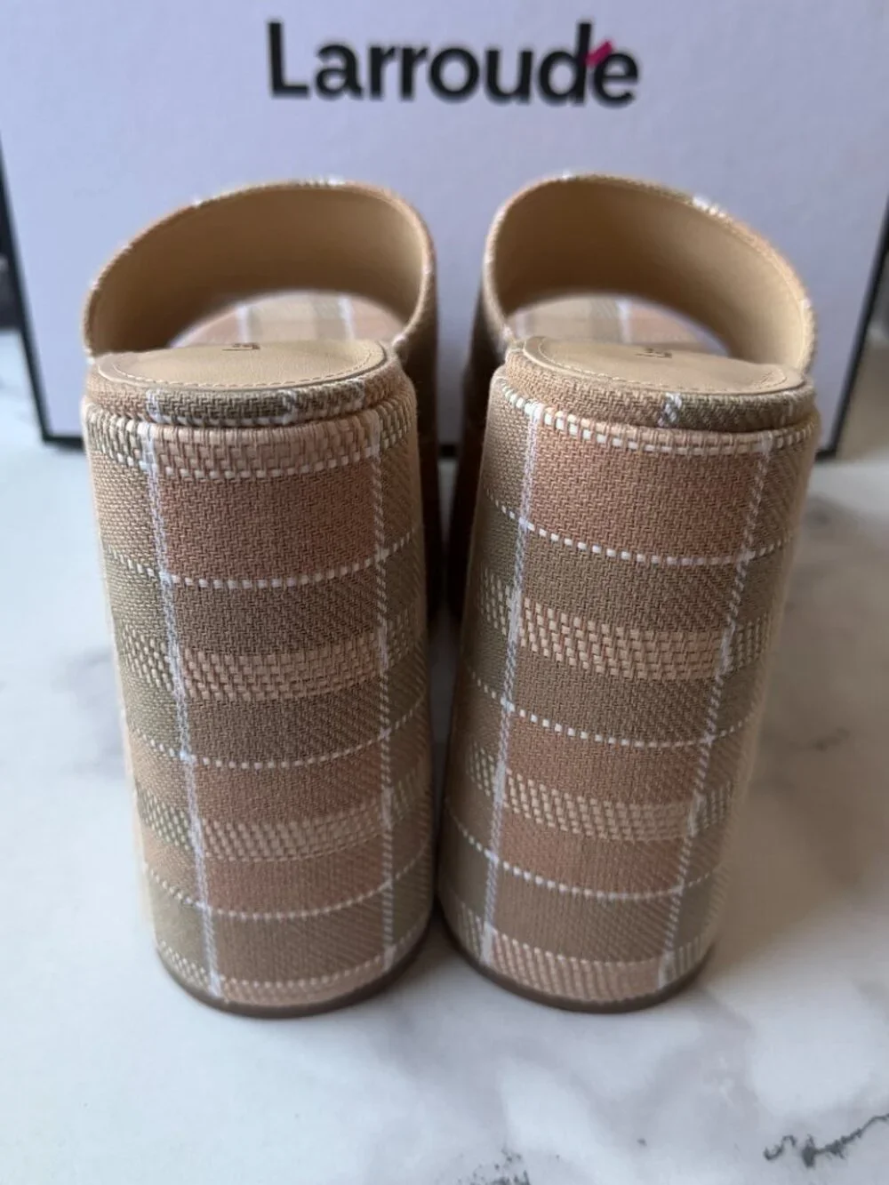 Larroude Wanda Plaid Chunky Platform Mule NEW Size 8.5